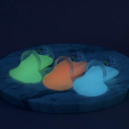 Foto Produk GLOW IN THE DARK SLIME 50ml / gid tofu puding 50 cc powder squishy dari Clover Lynn Store