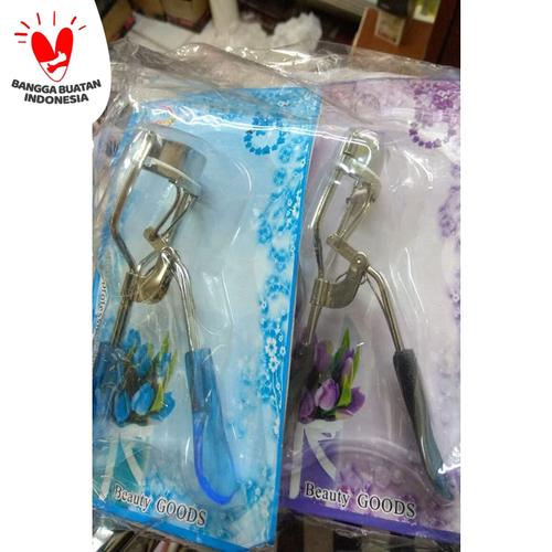 Foto Produk Penjepit Bulu mata dari MAC Online Store