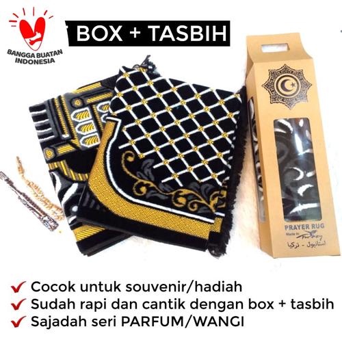 Foto Produk Sajadah Turki Wangi Parfum Hitam Tebal Halus Murah - oleh oleh haji dari Jaya Makmur Leo