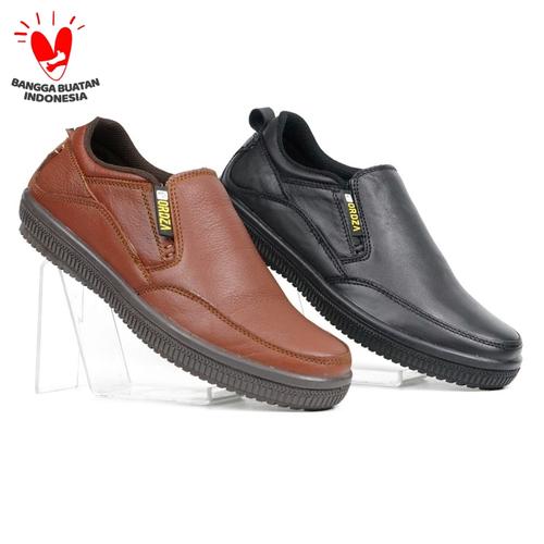 Foto Produk Sepatu Pria Casual Slip On Kulit Asli Plain Toe Campsly D904 Original - Hitam, 40 dari FORDZA Shop