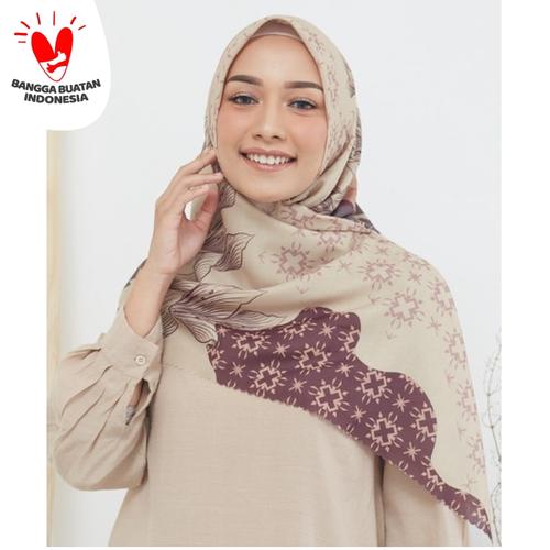 Foto Produk ESLY Novella Scarf | Hijab Segi Empat Superfine Voal - ORI 120 X 120 dari THE NOVELLA SCARF