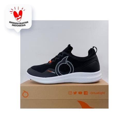 Foto Produk Sepatu Lari/Running OrtusEight Cereza Black White 11030042 Original dari KING OF DRIBBLE