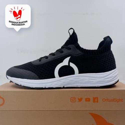 Foto Produk Sepatu Lari/Running Ortuseight Harvard Black White 11030078 Original dari KING OF DRIBBLE
