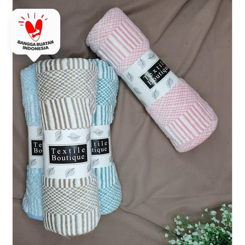 Foto Produk Handuk Mandi Microfiber Ukuran 70x140 - Random dari Home-klik