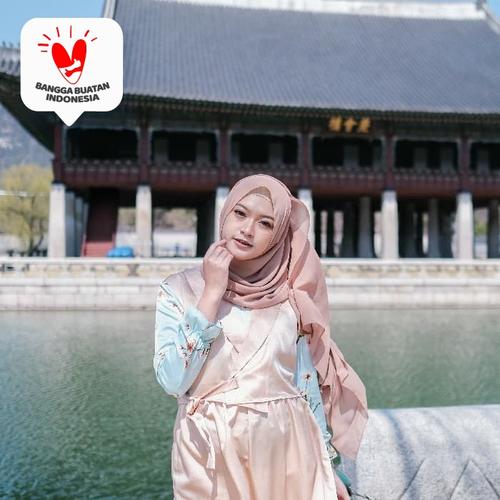 Foto Produk Gamis Hanbok Yoona Blossom Maxidress - Gold Leaf, L dari DRESSSOFIA