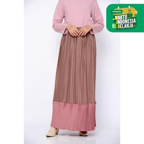 Foto Produk ZM Zaskia Mecca - Irene Mocca Rok Plisket - L dari Zaskia Mecca Official