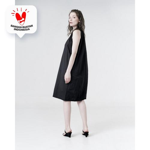 Foto Produk This Is April - Emory Halter Neck Dress Black dari This Is April