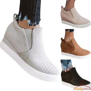 plain casual shoes