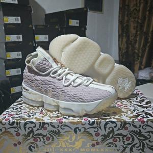 Jual Sepatu Basket Kith x Nike LeBron 15 rose gold - lebron 15 kith rose -  Kota Surabaya - Ghaniyyahtoko | Tokopedia