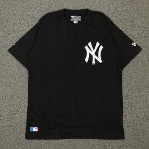 T SHIRT NEW YORK YANKEES SMALL LOGO 