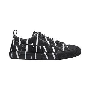 Promo Valentino Garavani VLTN TIMES Giggies Low-Top Fabric Black White - 43  - Kota Surabaya - Voila.ID | Tokopedia