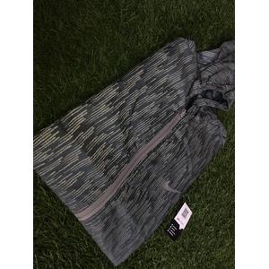 Jual nike running jacket green olive 