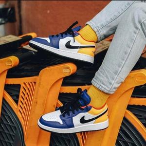 Jual Sepatu Nike Air Jordan 1 Low Royal 