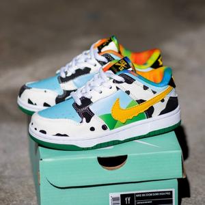 blue and white sb dunks