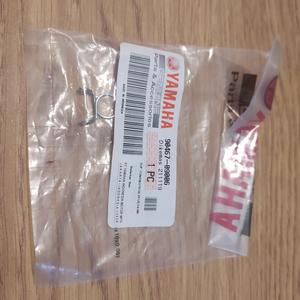 Gambar Klip Selang Bensin Asli Yamaha 90467-09006 dari Belowspeed Motors Kota Pekanbaru Tokopedia