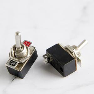 Jual Switch Toggle On Off 2Pin (Toggle On Off 2 Pin) - Kota Medan ...