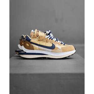 nike sacai waffle tan