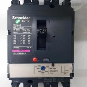 Disjoncteur Neuf NSX250H MA220 3P Avec Socle LV431756 – Prêt à Installer