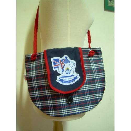 Foto Produk Tas Selempang Kotak" dari Opium Babe ^