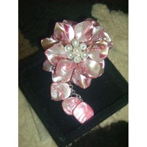 Foto Produk Bros bunga Kerang Pink dari FaUstA KiOkO Kids Shop