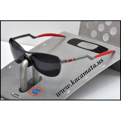 Foto Produk OAKLEY Warden Ducati Gun dari Toko Jaduel