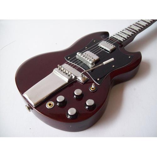Foto Produk Gitar Miniatur Gibson SG Angus Young ACDC3 dari Exclusive Miniature