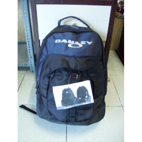 oakley green backpack