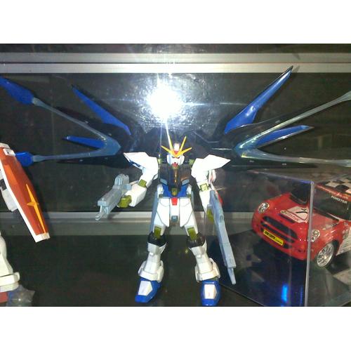 Foto Produk Action Figure Gundam dari Lotus Shop