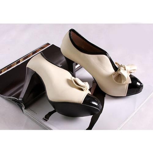 Foto Produk Pump shoes (chanel counterfeit) dari W n K Corner
