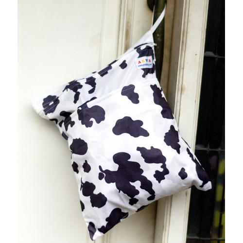 Gambar Wetbag Motif Optikal Sapi Hitam Putih dari Mojishop Jakarta Barat Tokopedia