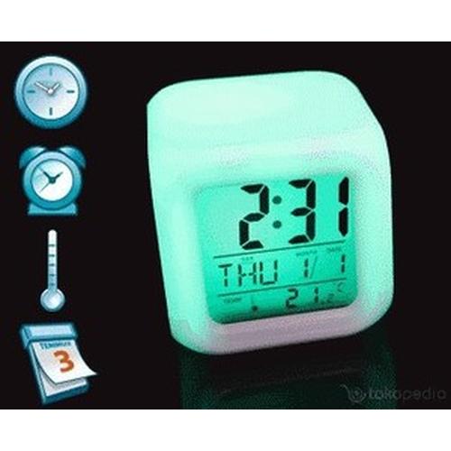 Foto Produk 7 COLORS LED CUBE ALARM MOOD CLOCK dari My LoveLy DuThky ShOp