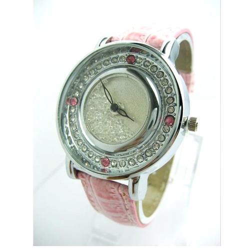 Gambar Jam Tangan Wanita Guess jasmine leather (Baby Pink) dari CITA CHITA Jakarta Barat Tokopedia