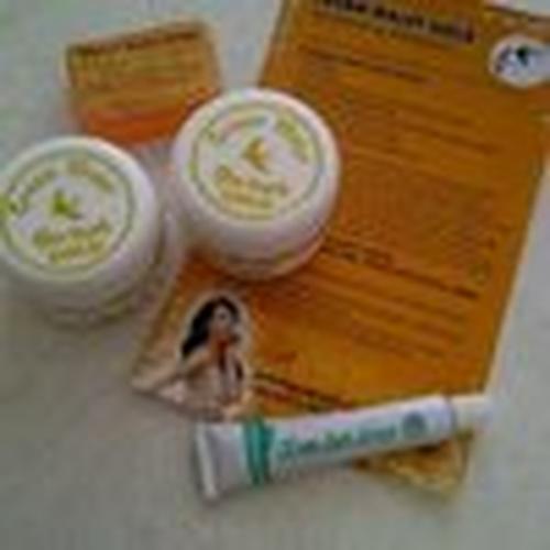Gambar CREAM WALET GOLD BIO TOUCH ( NEW LOOK SPF 25+COLLAGEN) dari KILAU CANTIK Kota Bogor Tokopedia