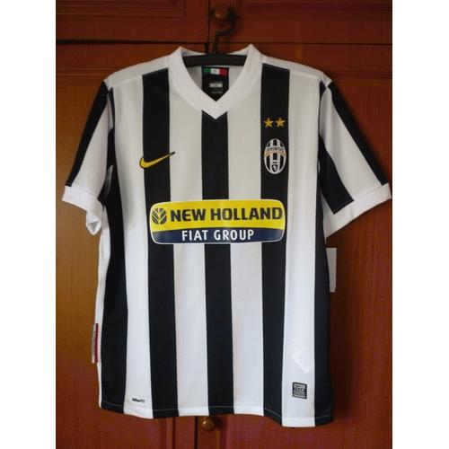 Gambar Jersey bola Juventus dari The Football Shop Jakarta Barat Tokopedia