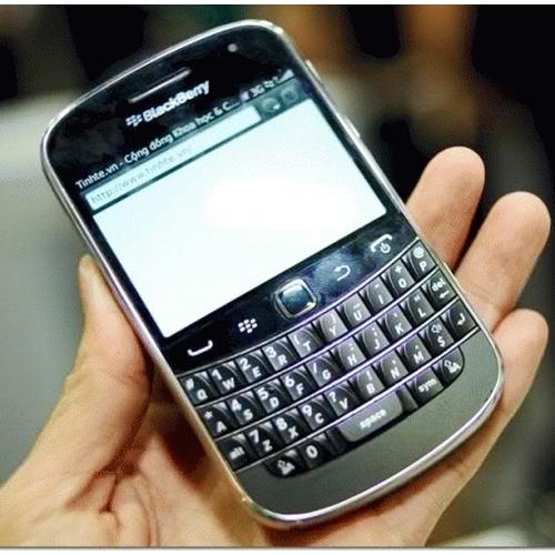 Foto Produk blackberry dakota 9900 /bold touch Bergaransi dari Kellygedgetshop