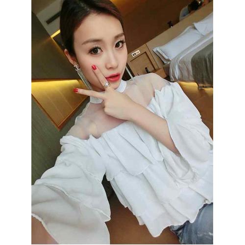 Gambar Blouse Putih Tumpuk -- High Quality dari Chassie Shopz Jakarta Selatan Tokopedia