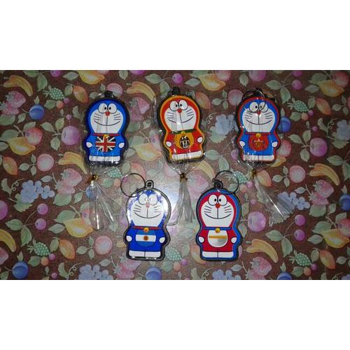 Foto Produk souvenir pernikahan gantungan kunci doraemon murah dari reyhan souvenir