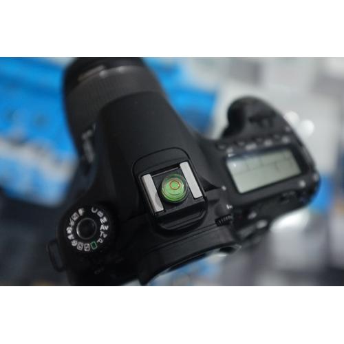 Foto Produk JJC SL-1 Hot shoe cap cover dengan bubble level support Canon dari Genesis Camera Surabaya