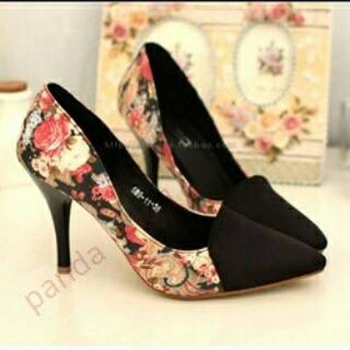 Foto Produk NO. 40 High Heels Wanita Hitam RM 01 dari eleza