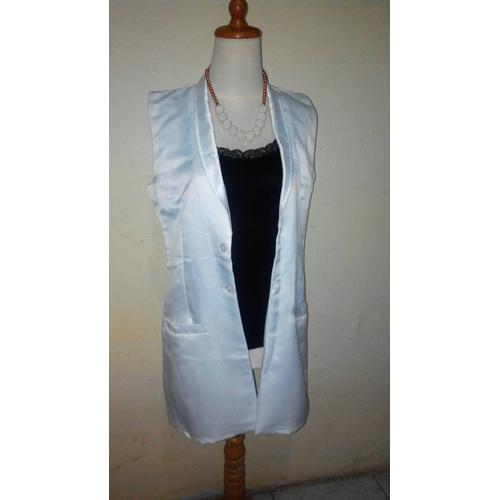 white blazer sleeveless