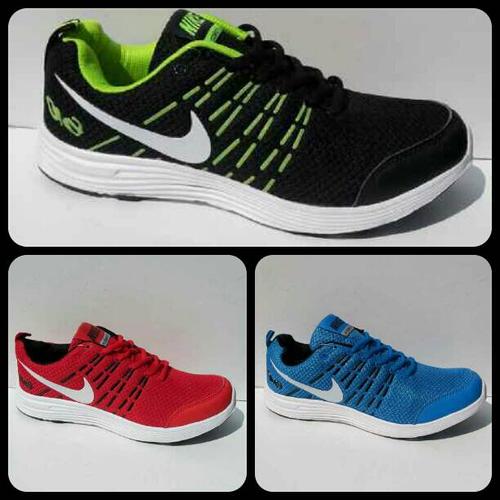 nike con jeans