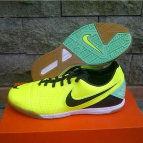 nike ctr futsal