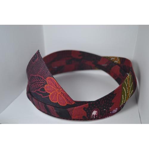 Gambar Udeng / Odheng Madura dari Souvenir khas Madura Kab. Bangkalan Tokopedia