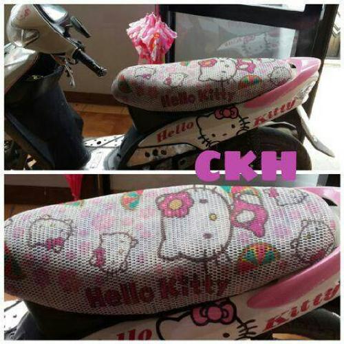 Gambar sarung jok motor hello kitty xl dari CHINGZ KITTY HOUSE Kota Bandung Tokopedia