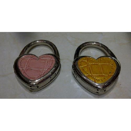 Foto Produk Gantungan Tas Love dari Supplier Mainan