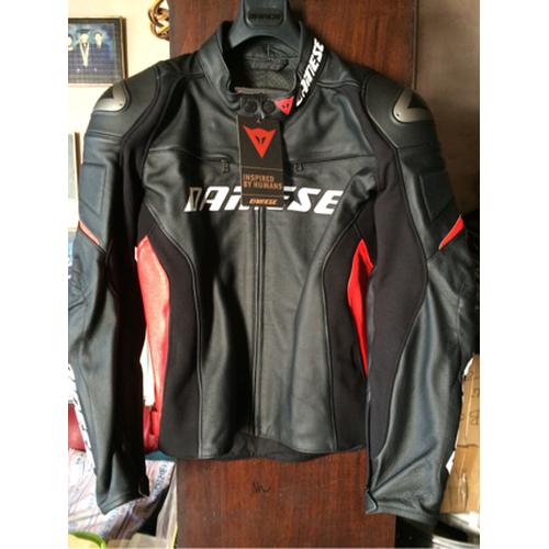 Foto Produk DAINESE D1 RACING PELLE dari PUGERAN MOTORSPORT