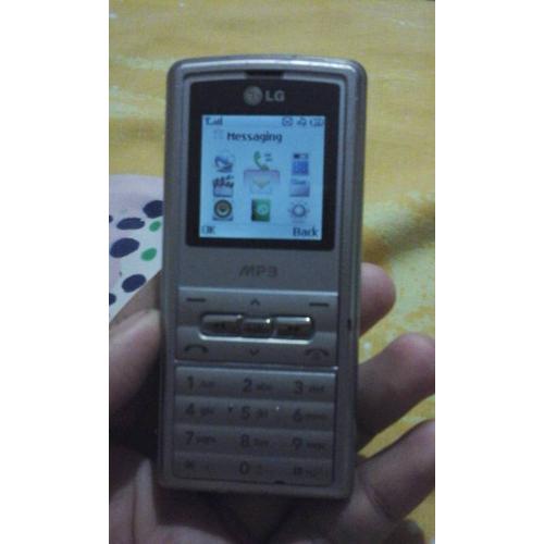 Foto Produk LG KP110 dari selbie