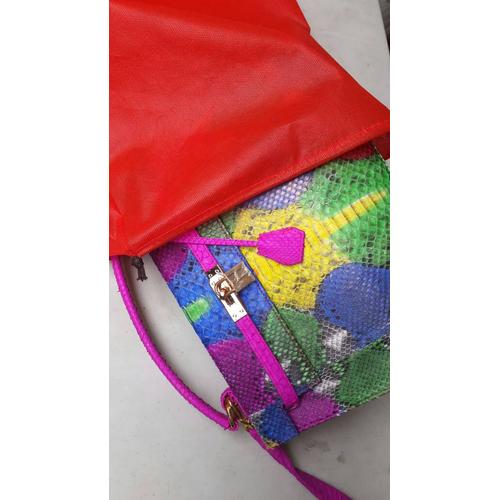 Foto Produk Dust Bag / Helm Warna Merah 52x52cm dari Tas Kulit Cantik Bali