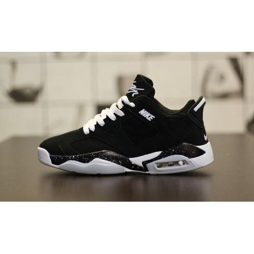 black nike flights