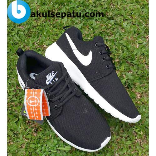 nike roshe in store